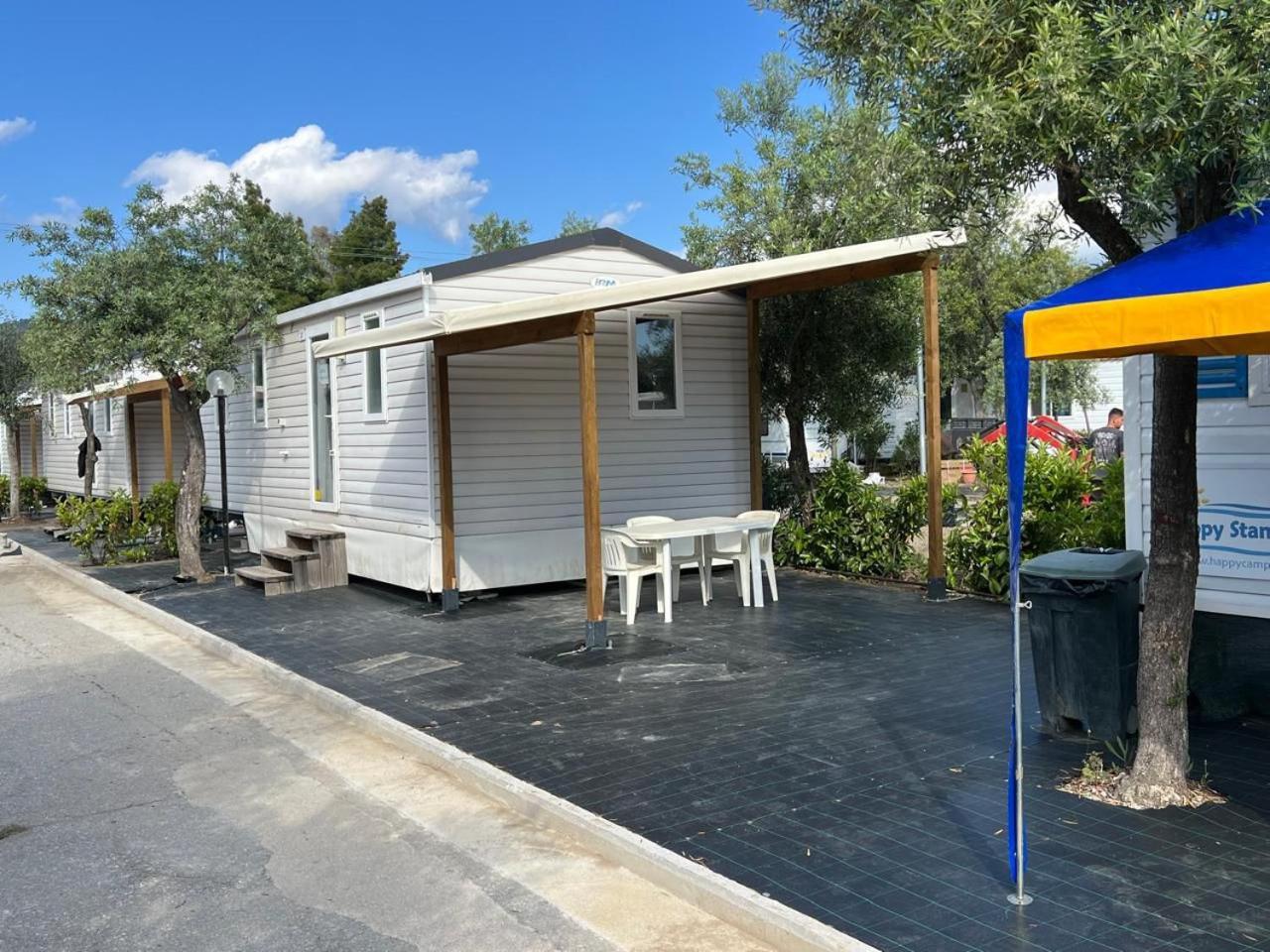 Happy Camp Mobile Homes In Castello Camping & Summer Resort Neos Marmaras Dış mekan fotoğraf