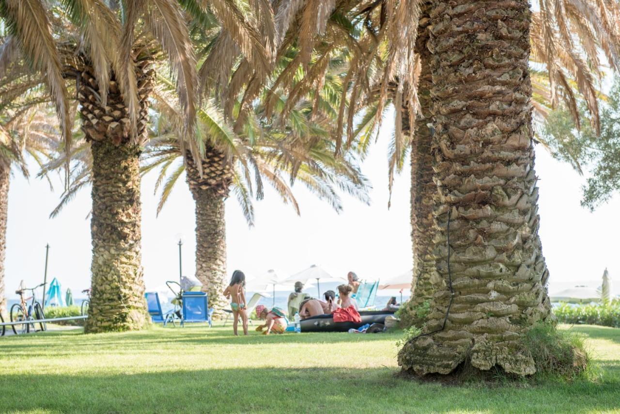 Happy Camp Mobile Homes In Castello Camping & Summer Resort Neos Marmaras Dış mekan fotoğraf