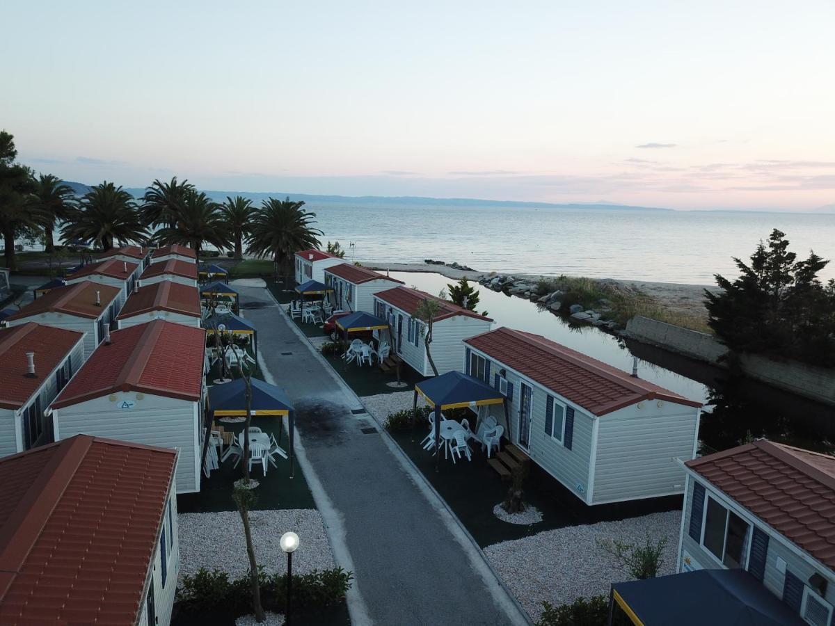 Happy Camp Mobile Homes In Castello Camping & Summer Resort Neos Marmaras Dış mekan fotoğraf